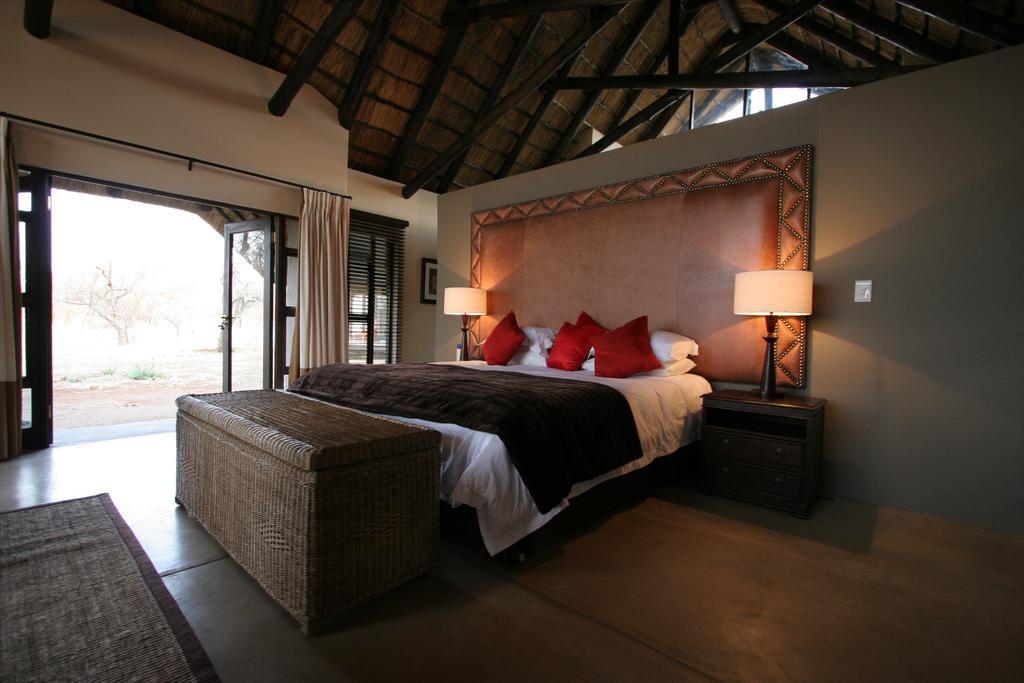 Buffalo Thorn Lodge Pilanesberg Exterior photo